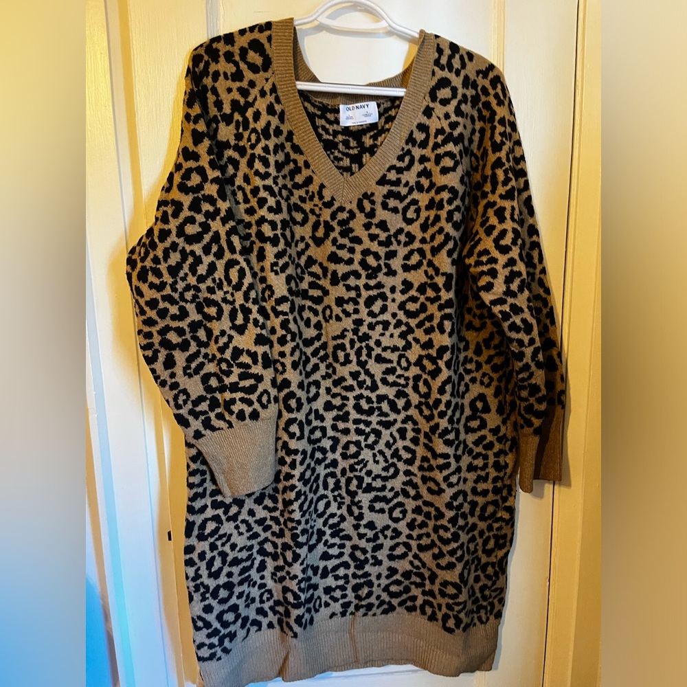 Leopard print oversized sweater tunic SO SOFT old navy size L